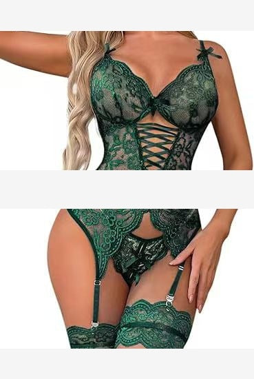 Amazon Summer Sexy Lingerie, Seductive Lace, Sheer, Backless, Deep-Cut V Women'S Lingerie Set
